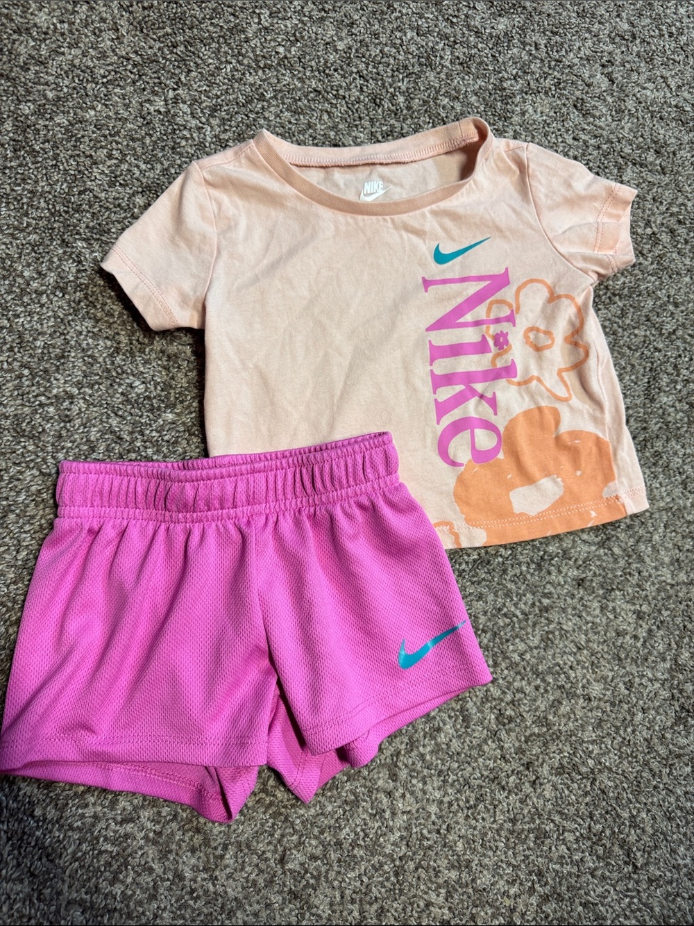 Nike Pink & Peach Girls Graphic Tee with Athletic Shorts 18months